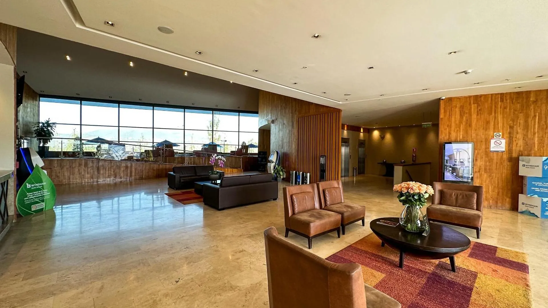 فندق Wyndham Quito Airport Puembo