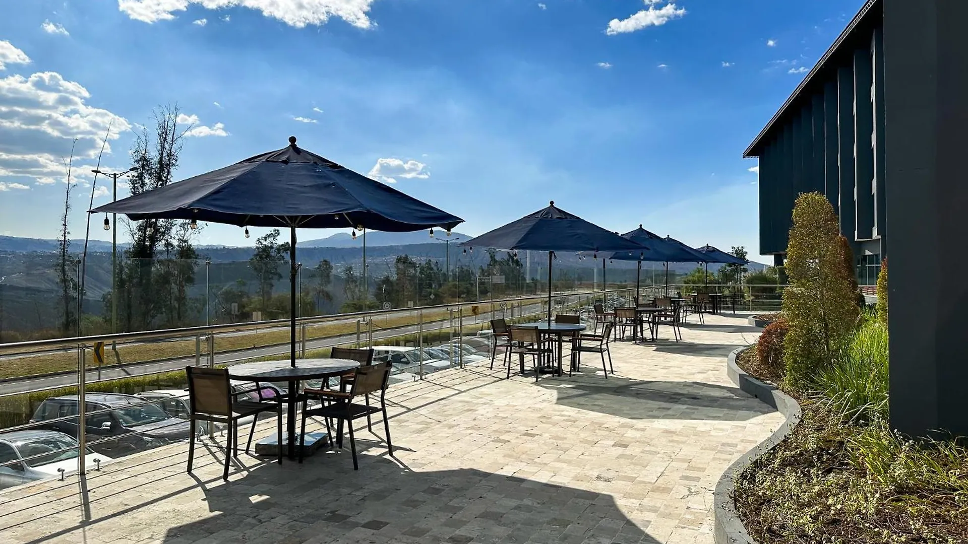 Wyndham Quito Airport Hotel Puembo 5*,  Ecuador